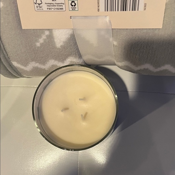 Elegant Velvet Plush Sherpa Throw - Picture 7 of 7